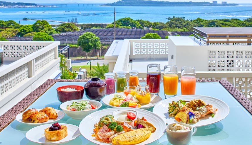 ビュッフェスタイルの朝食